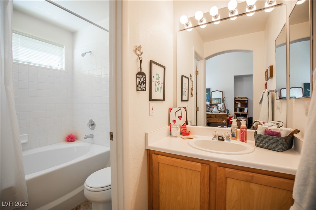 8437 Cinnamon Hill Avenue