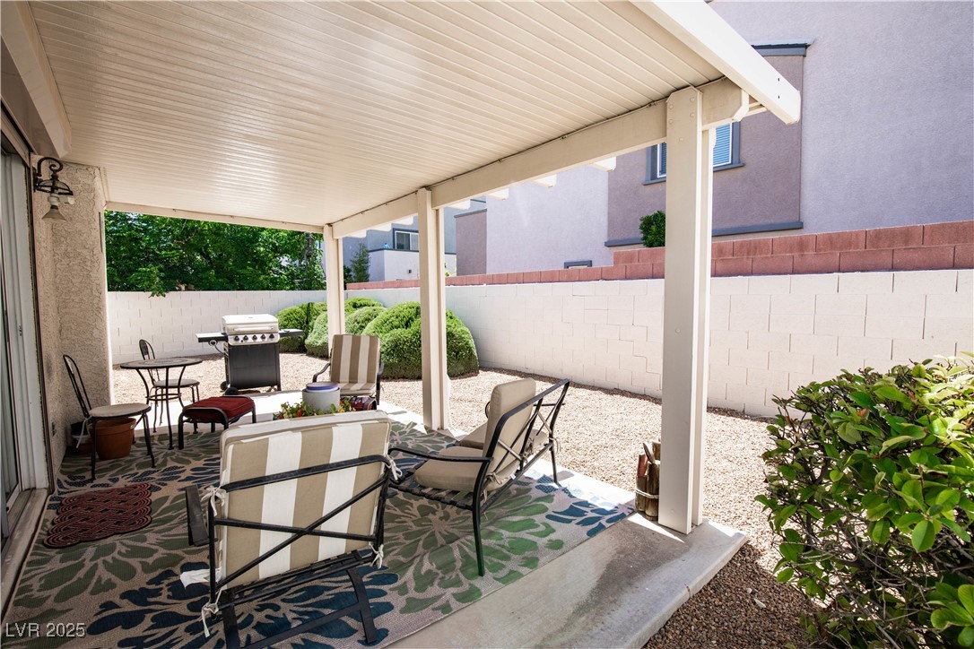 8437 Cinnamon Hill Avenue