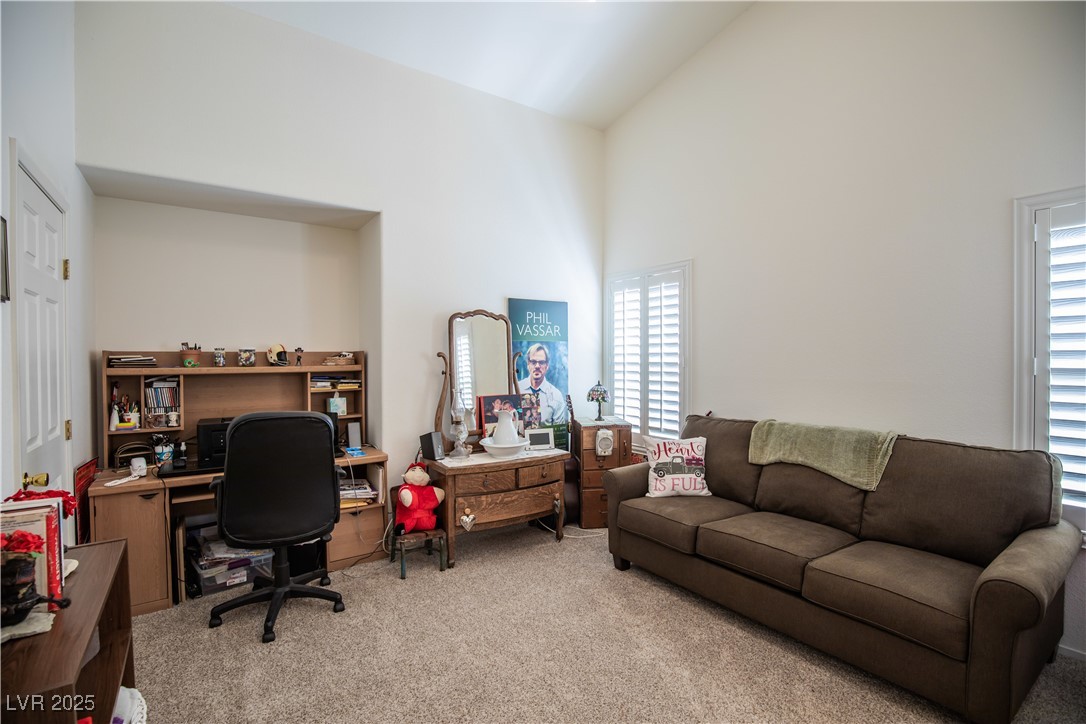 8437 Cinnamon Hill Avenue