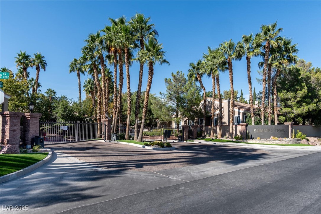 2033 Summer Spruce Place 102