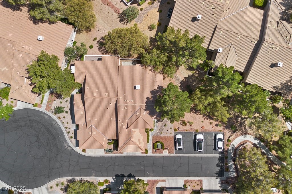2033 Summer Spruce Place 102
