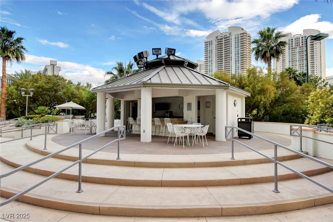 222 Karen Avenue 2804