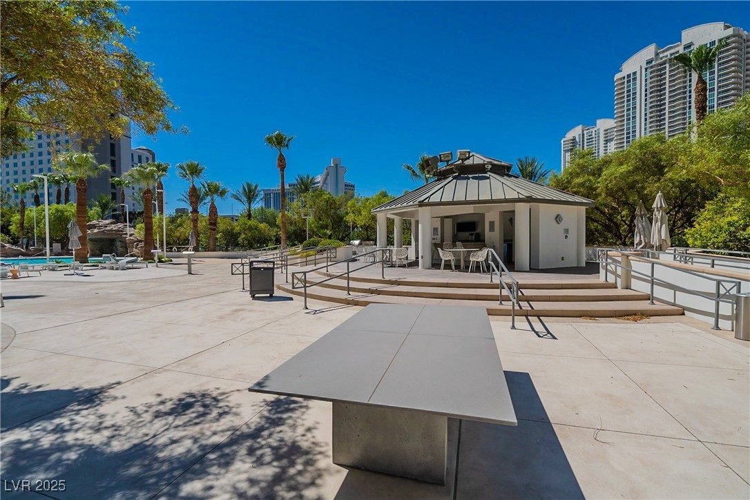 222 Karen Avenue 2804