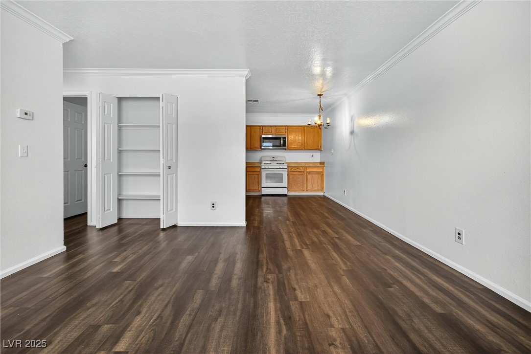 2132 Chertsey Drive B