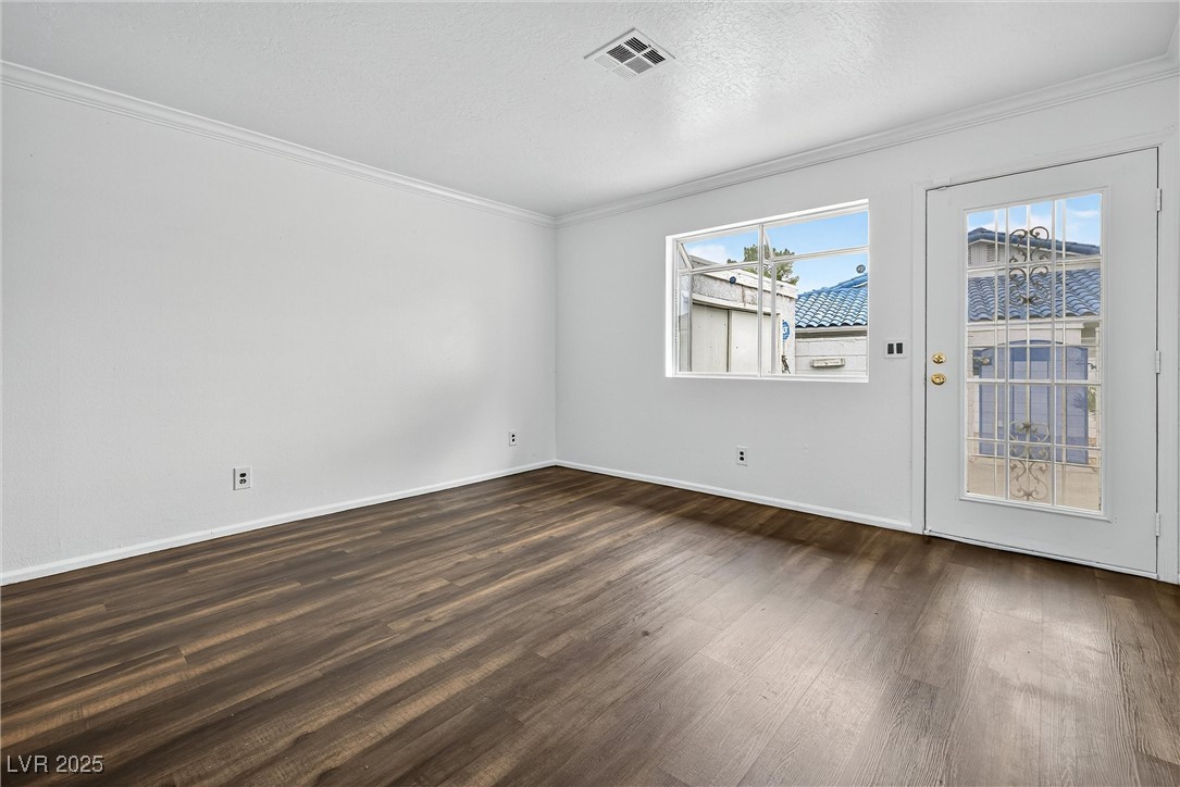 2132 Chertsey Drive B