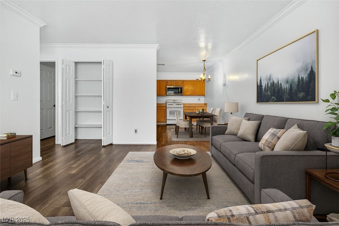 2132 Chertsey Drive B