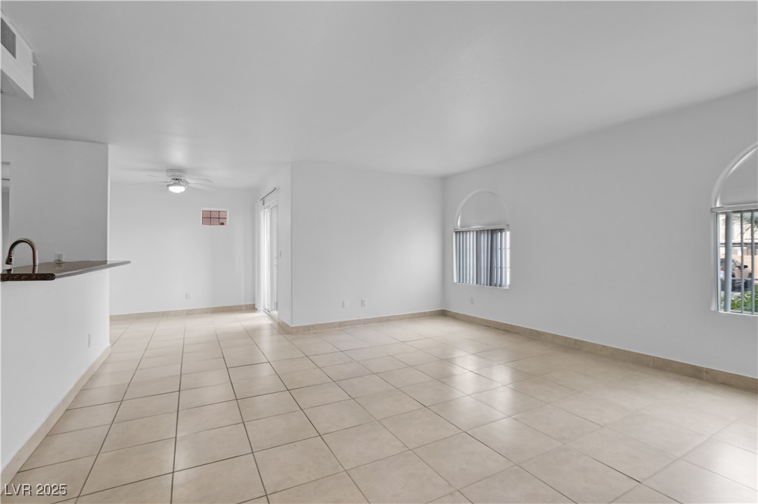 9325 West DESERT INN Road 177