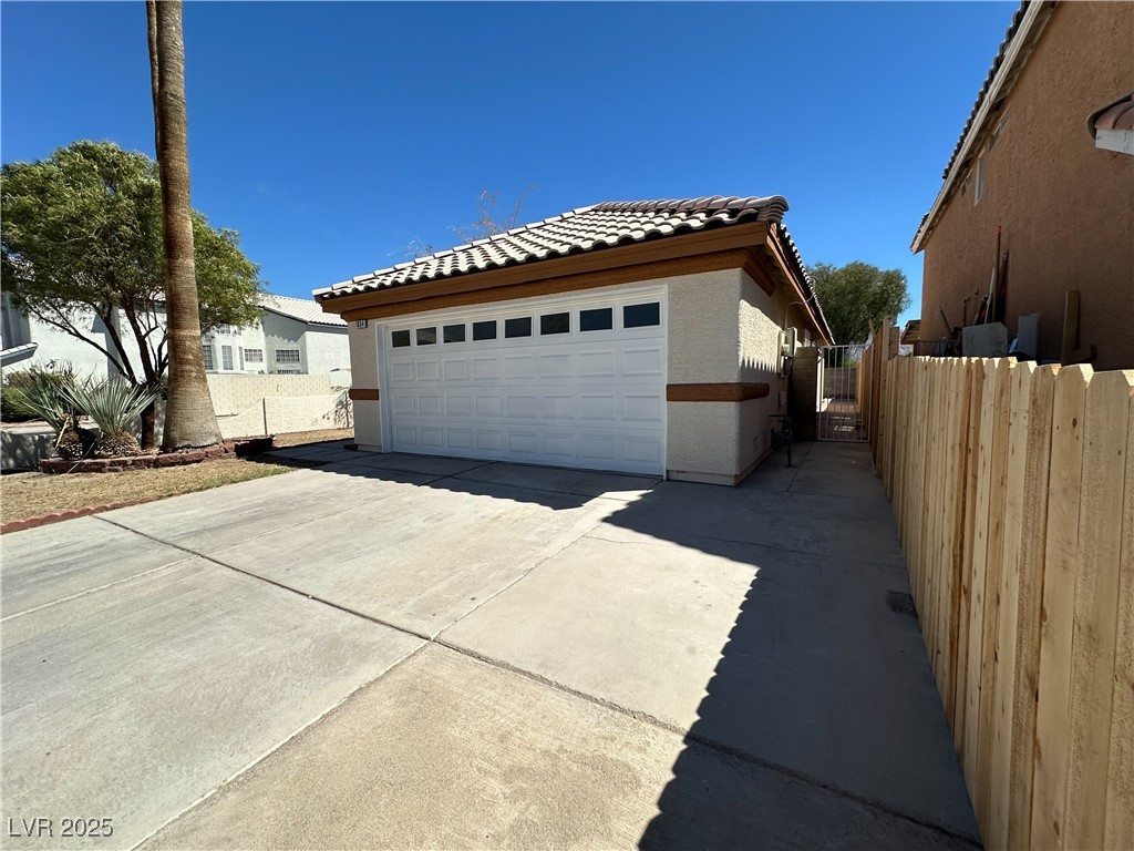 1654 Nesting Way