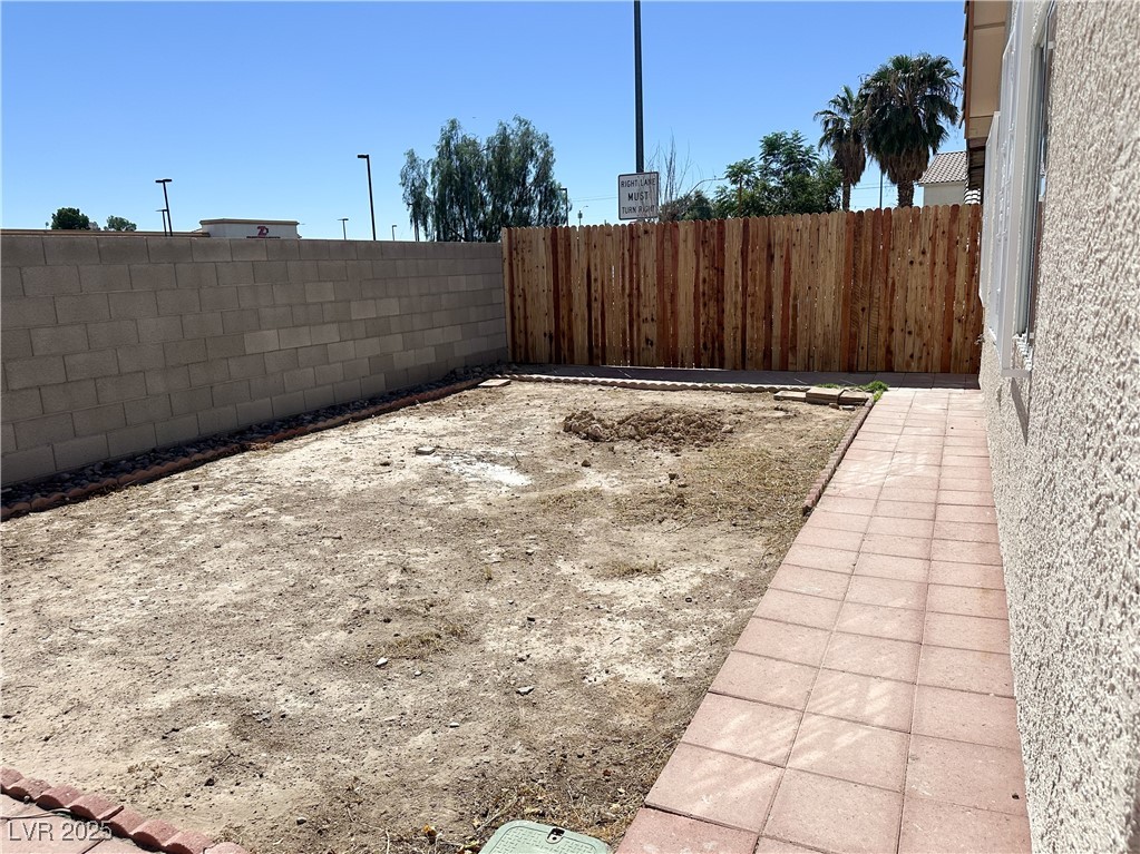 1654 Nesting Way