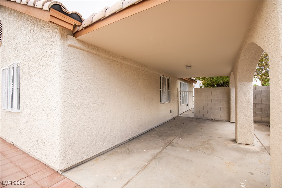 1654 Nesting Way