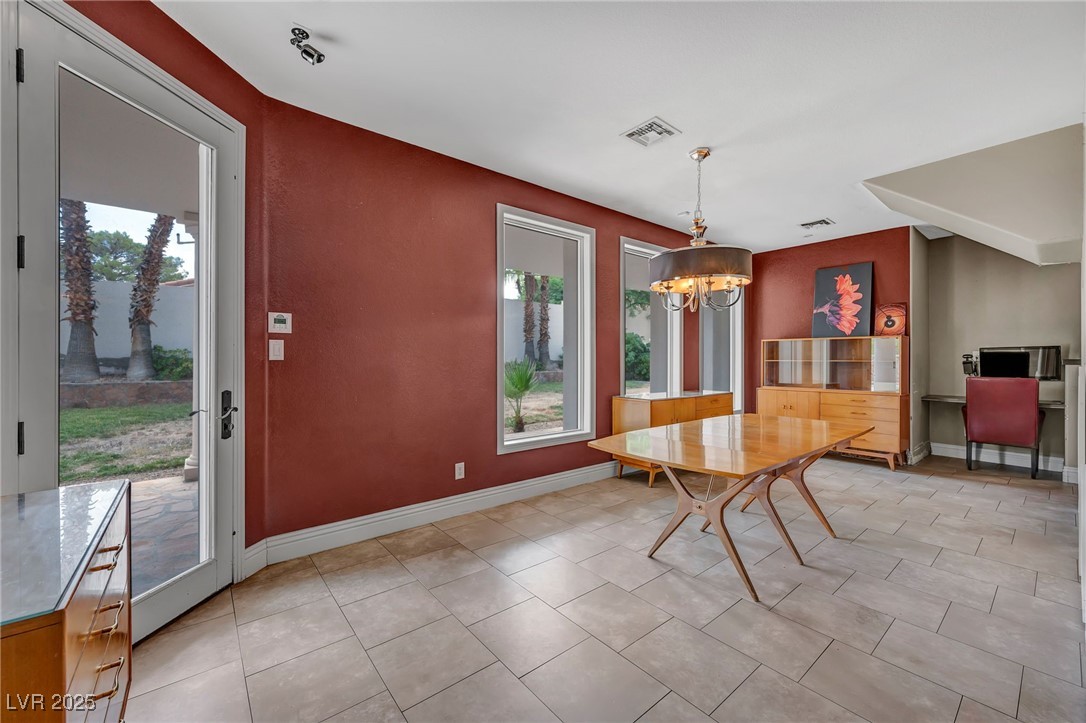 8113 Sapphire Bay Circle