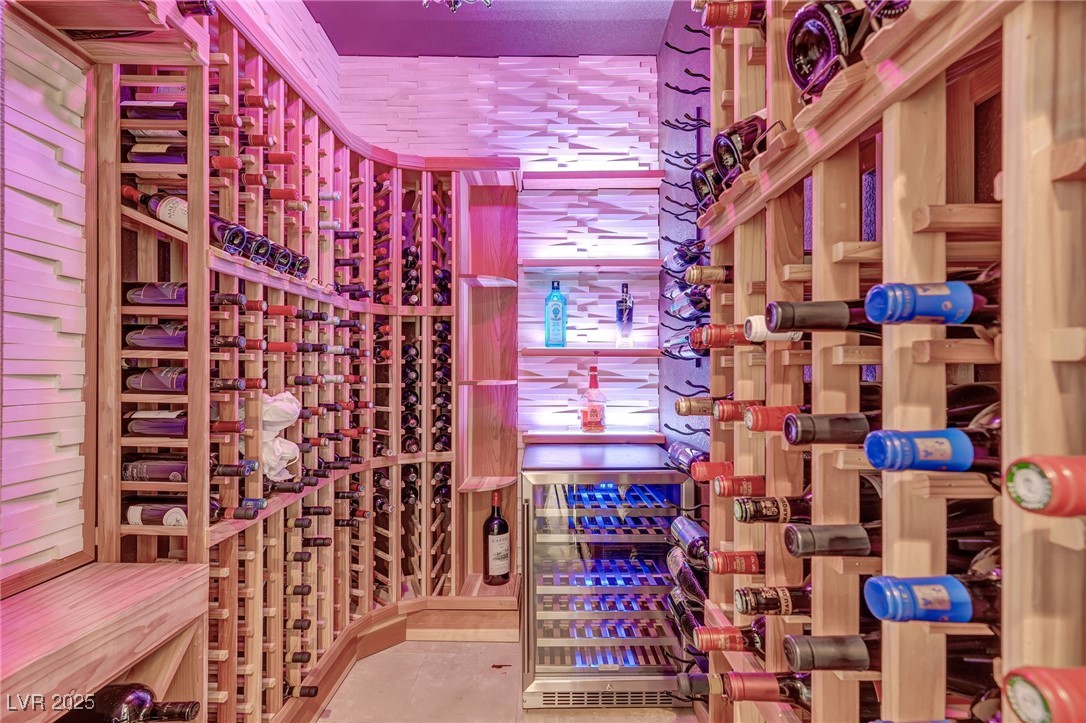 8113 Sapphire Bay Circle