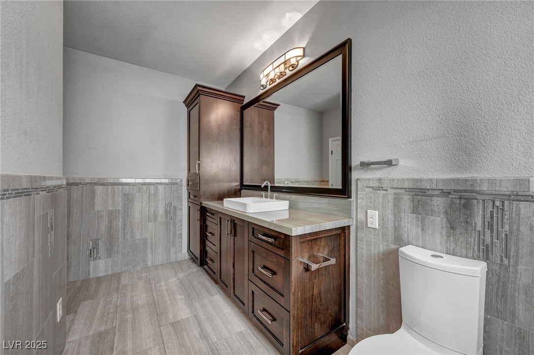 8113 Sapphire Bay Circle