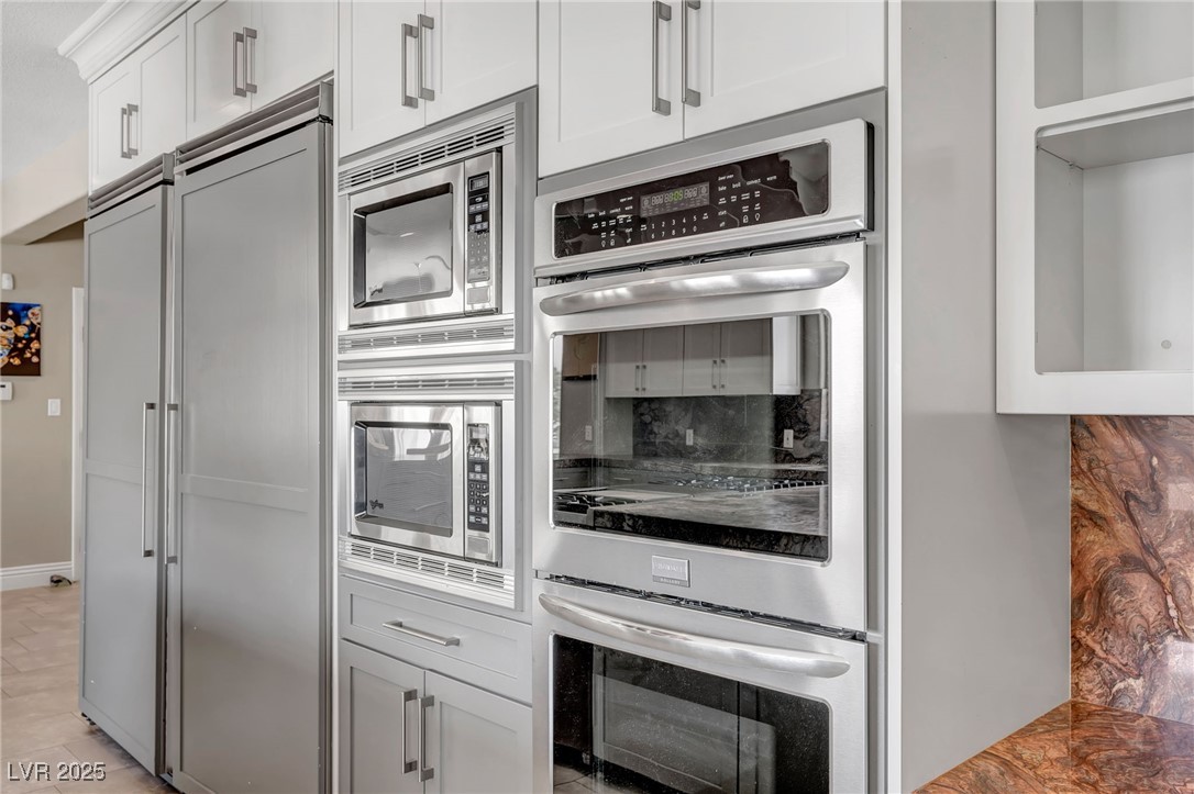 8113 Sapphire Bay Circle