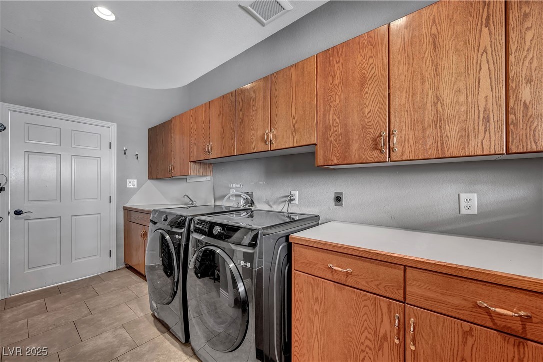 8113 Sapphire Bay Circle