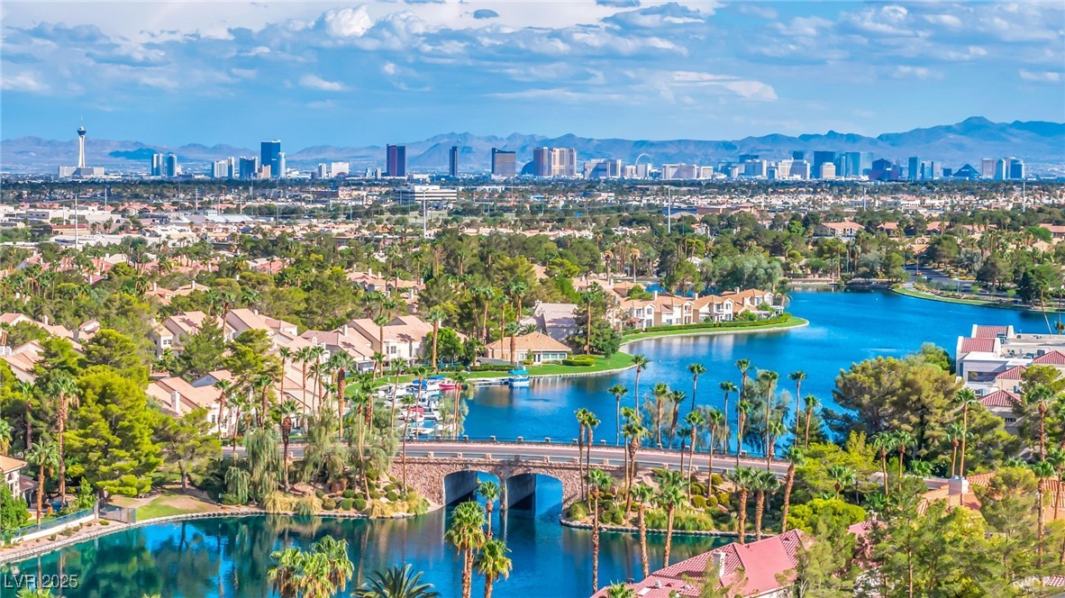 8113 Sapphire Bay Circle