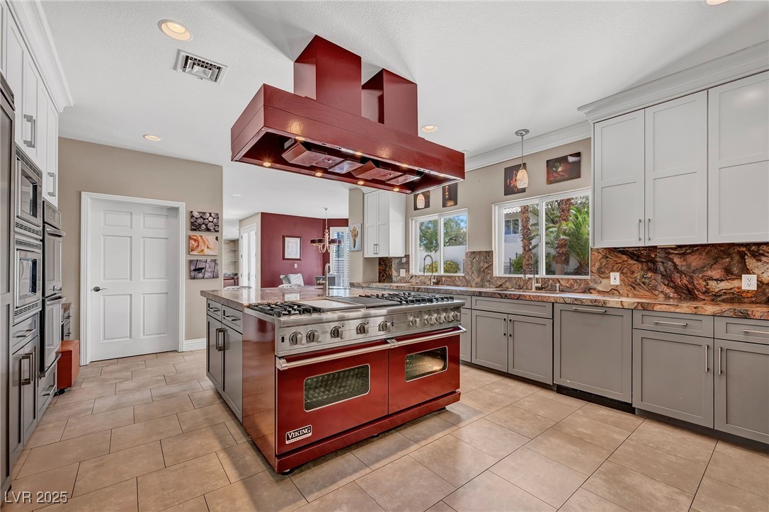 8113 Sapphire Bay Circle