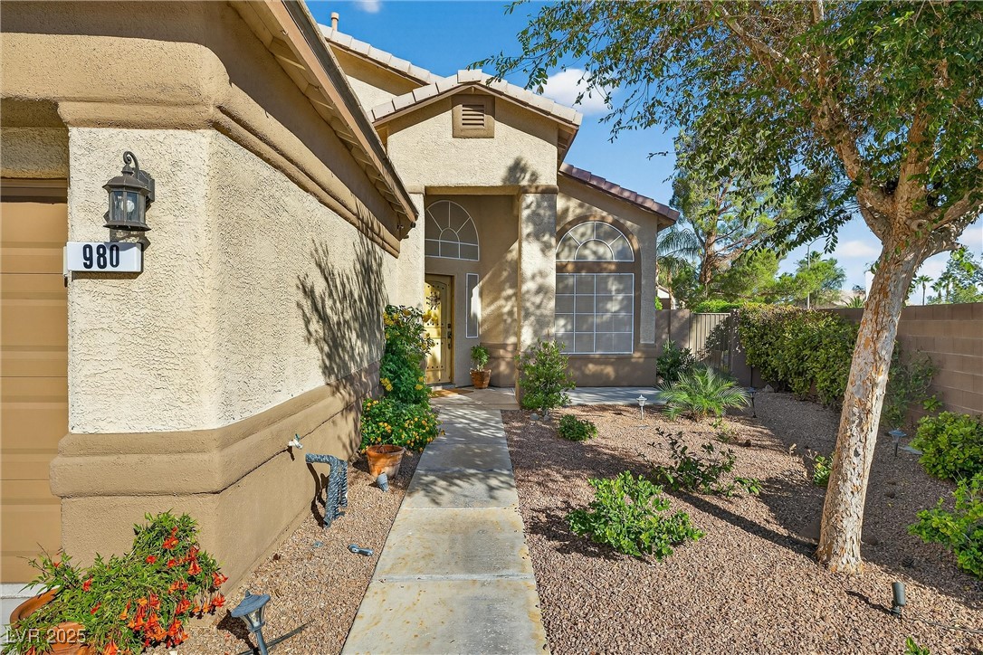 980 Upper Meadows Place