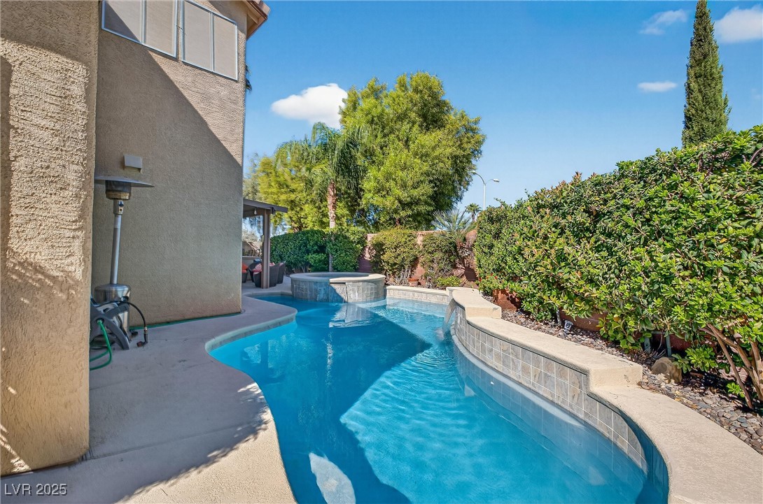 980 Upper Meadows Place