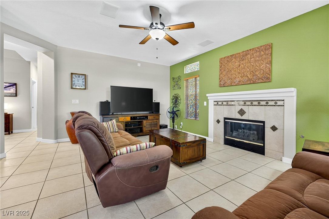 980 Upper Meadows Place