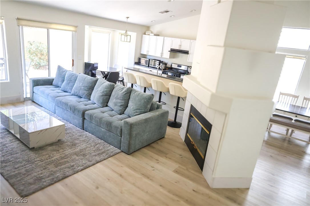 7405 Painted Ridge Street