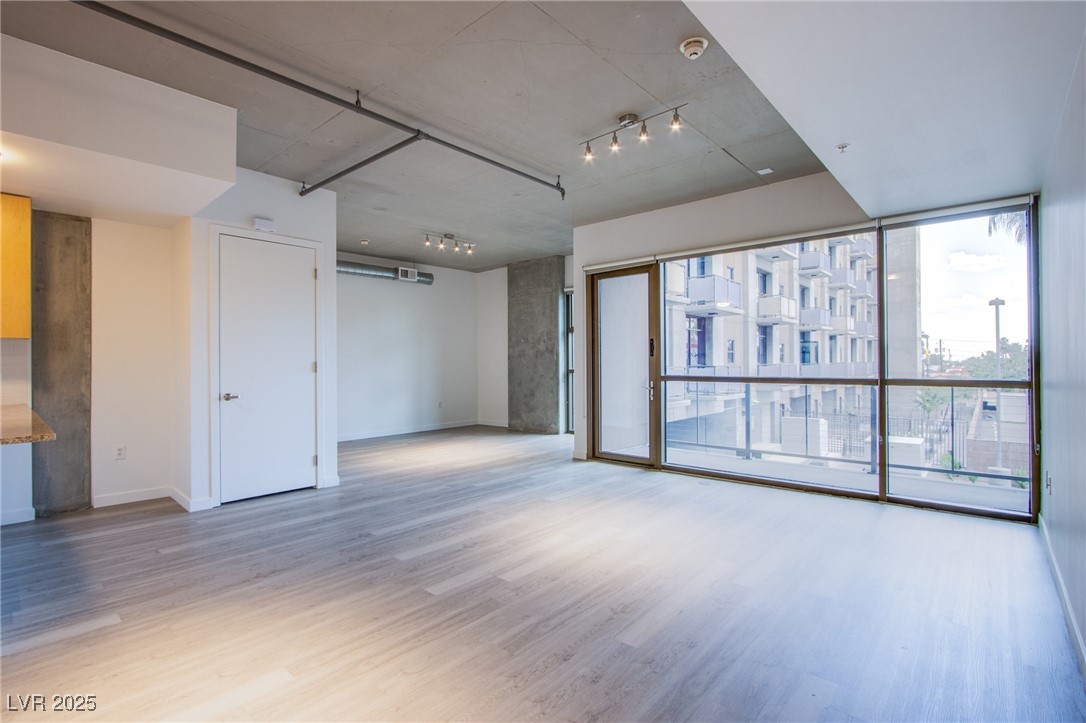 353 East Bonneville Avenue 251