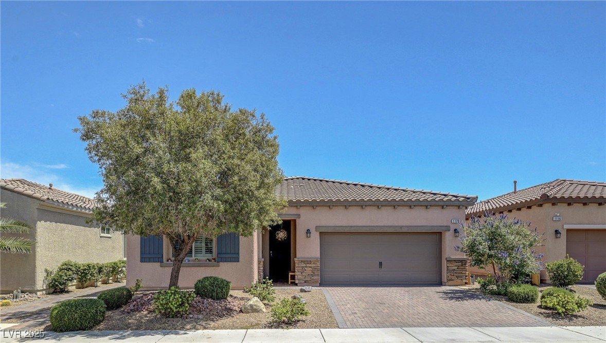 1120 Via Della Curia