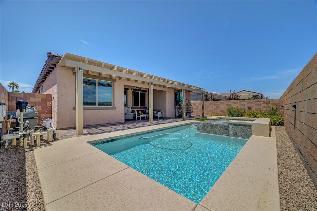 1120 Via Della Curia