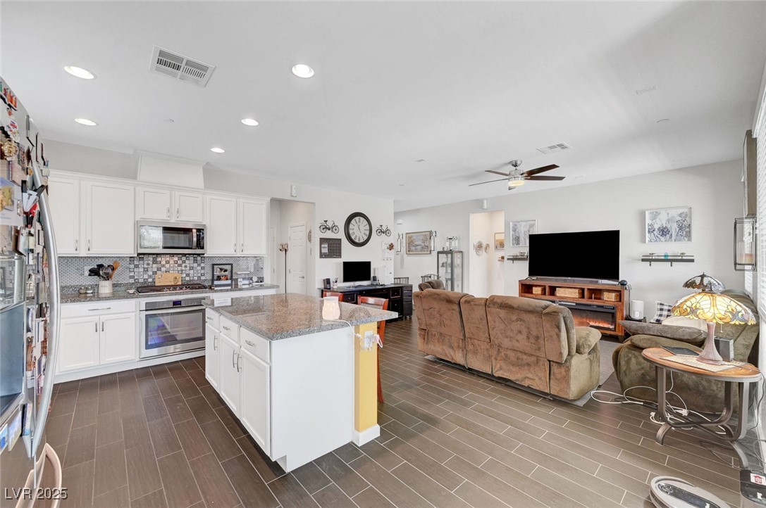 1120 Via Della Curia