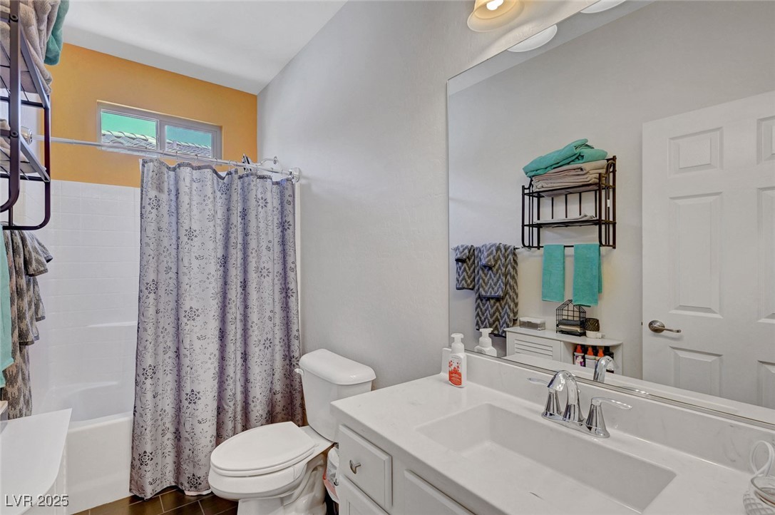 1120 Via Della Curia