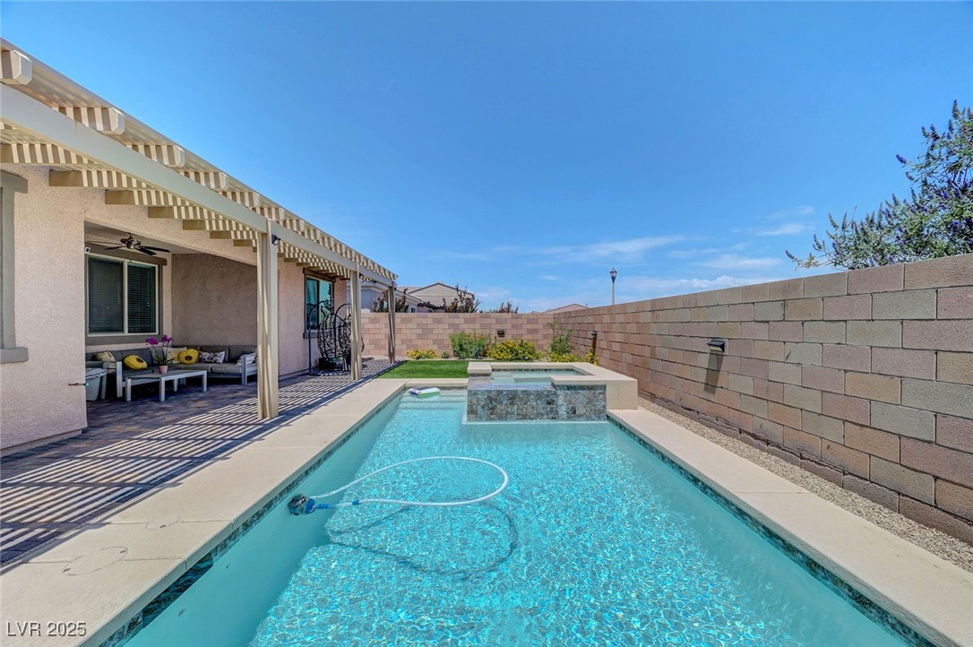 1120 Via Della Curia