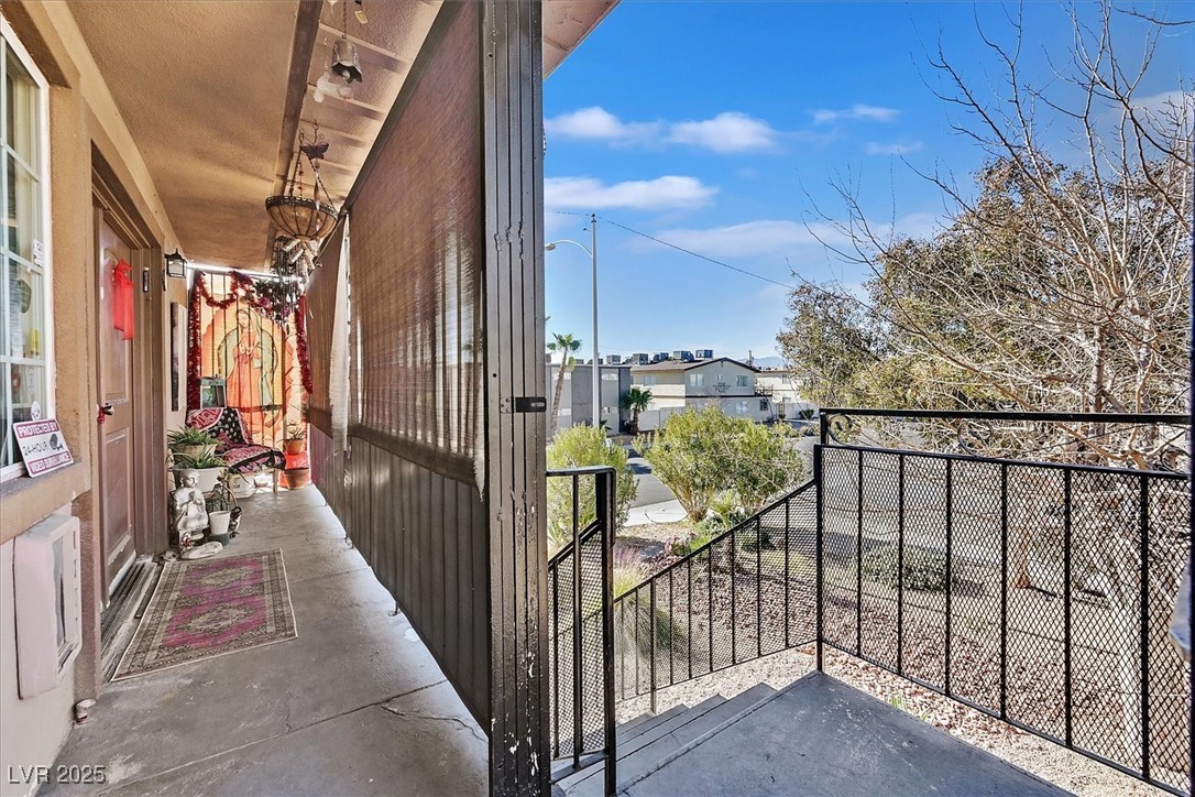 4186 Silver Dollar Avenue 8