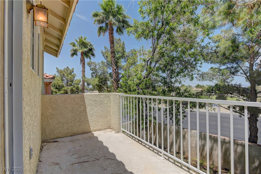 108 Broken Rock Drive