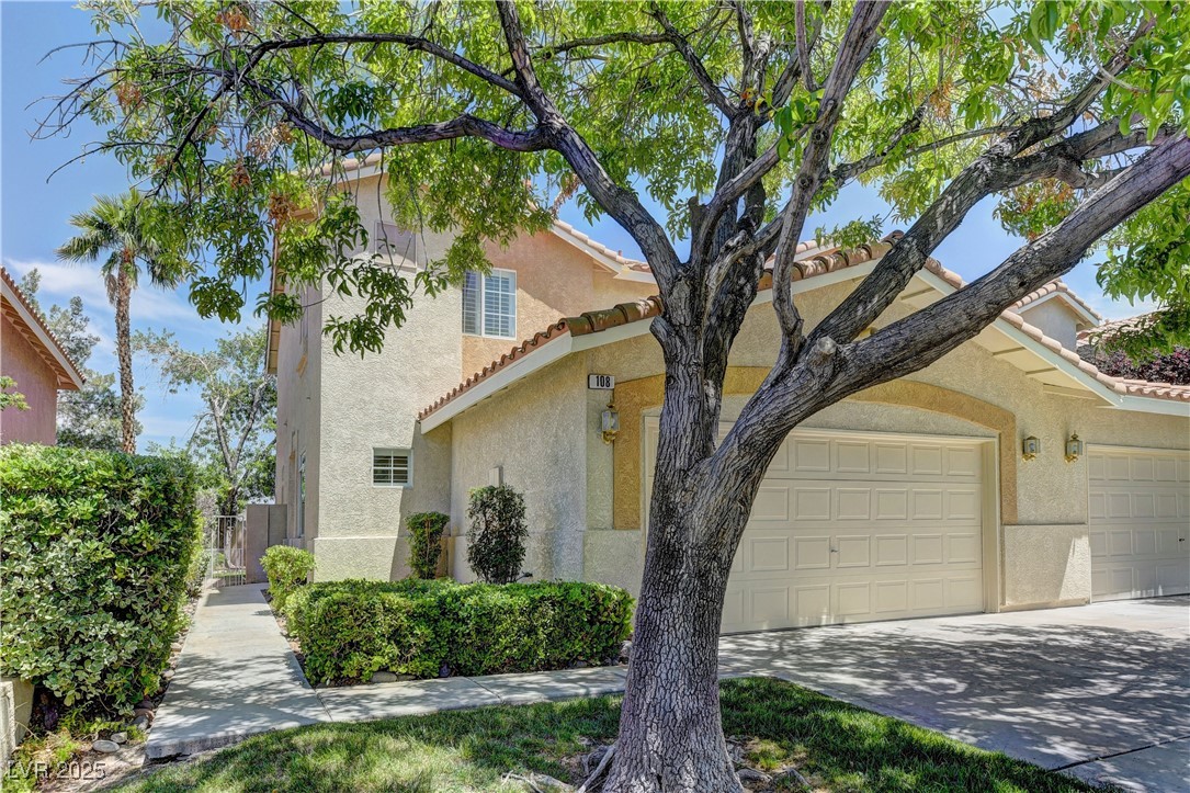 108 Broken Rock Drive