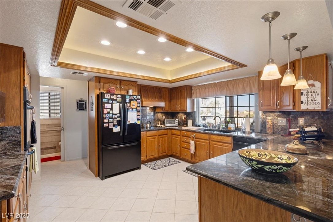 1016 Santa Helena Avenue