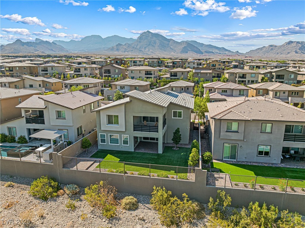 12415 Notch Trail Avenue