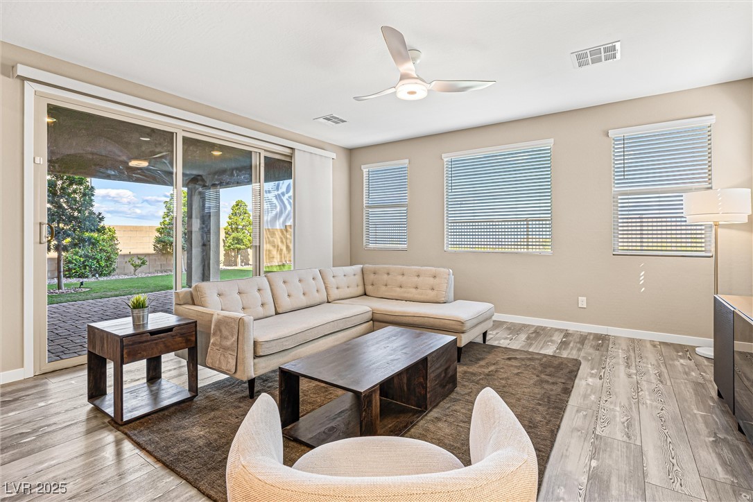 12415 Notch Trail Avenue