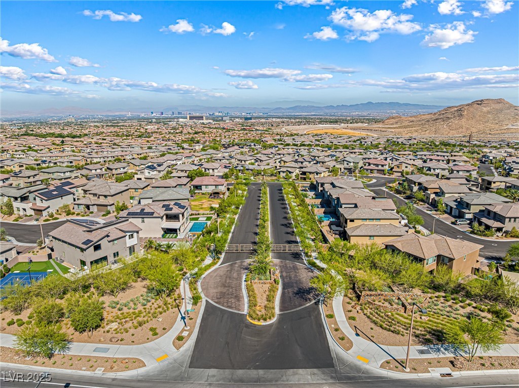 12415 Notch Trail Avenue