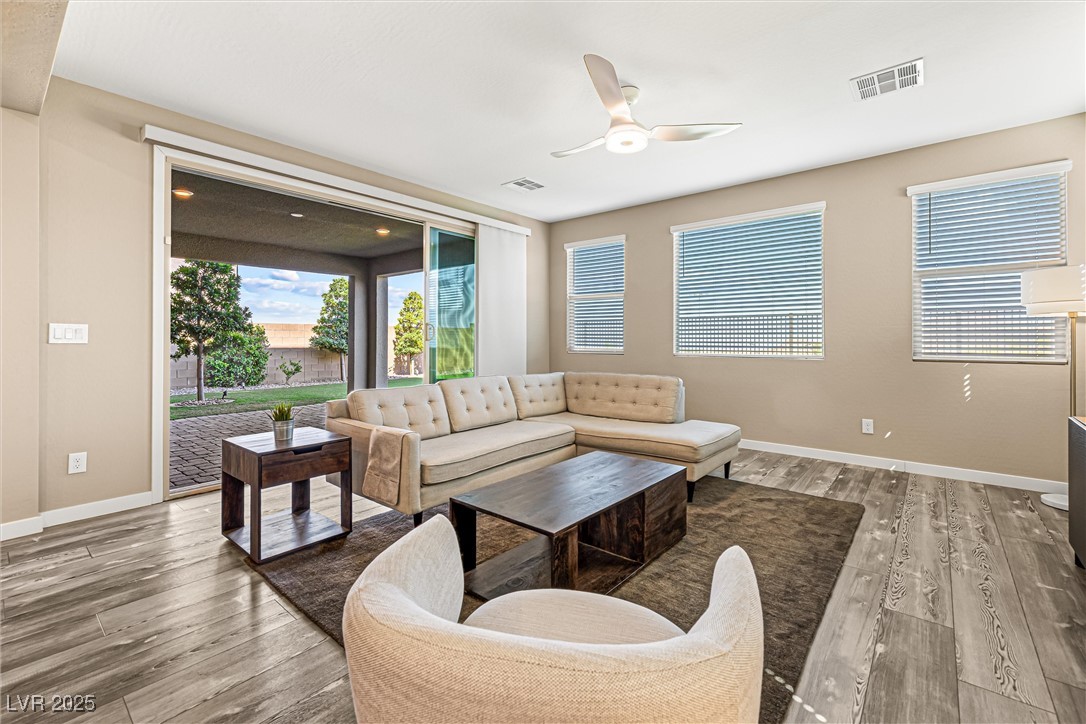 12415 Notch Trail Avenue