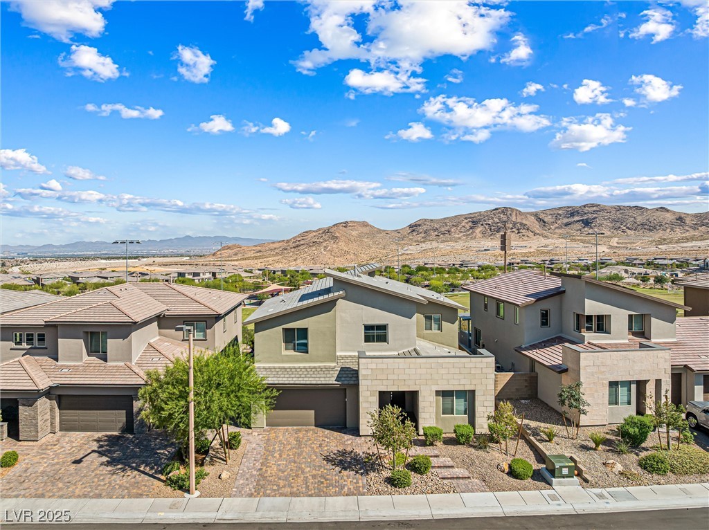 12415 Notch Trail Avenue