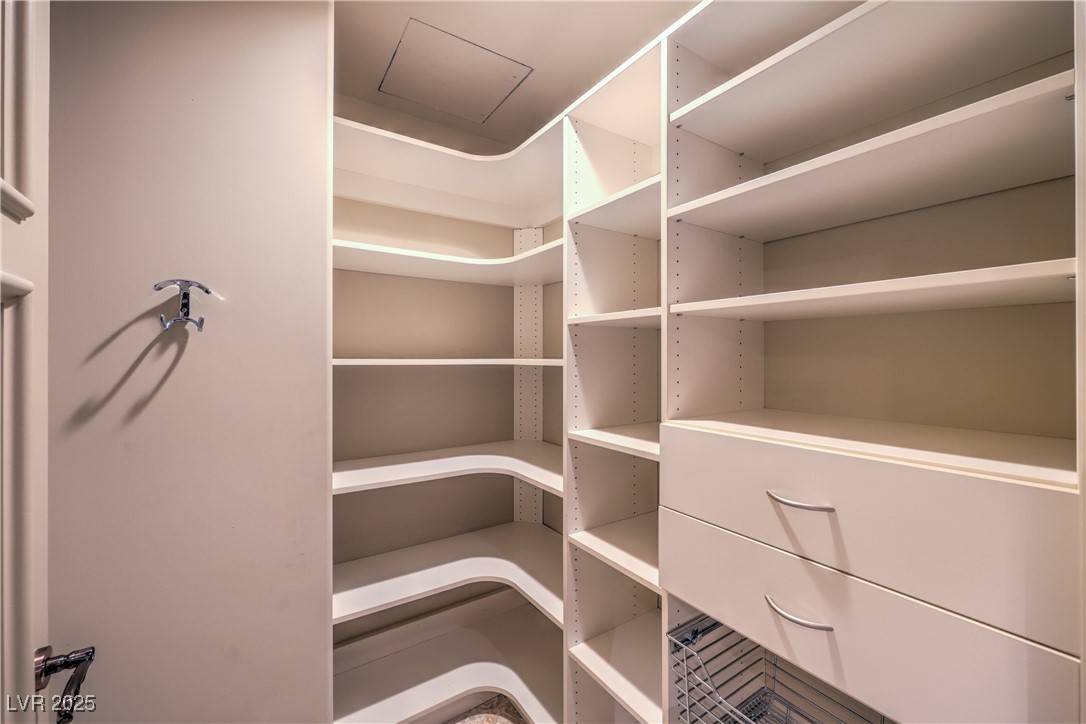 9101 Alta Drive 1406