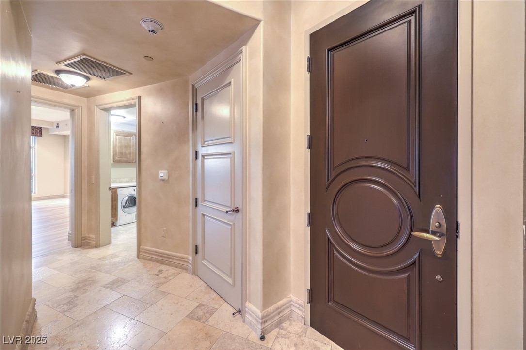 9101 Alta Drive 1406