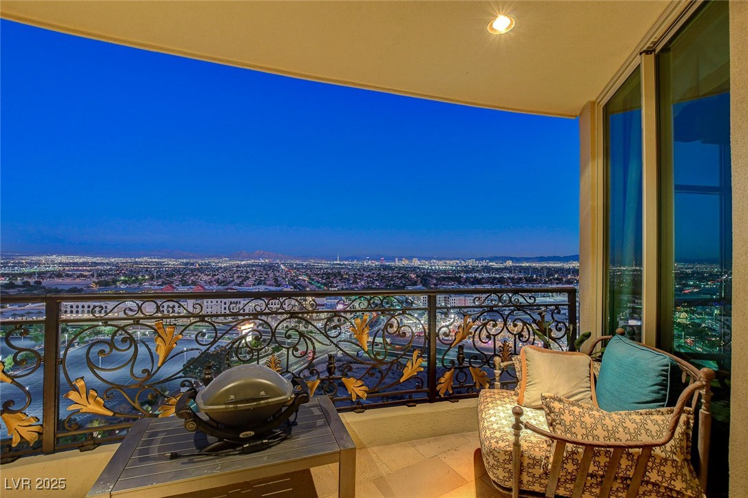 9101 Alta Drive 1406