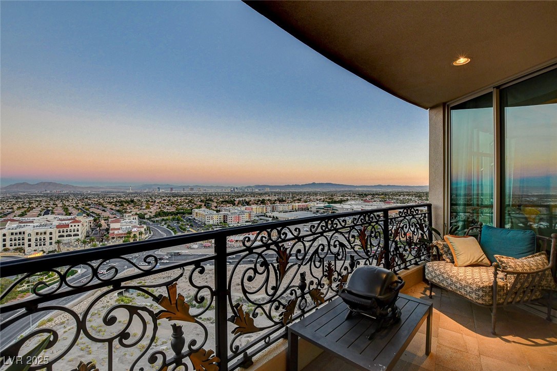 9101 Alta Drive 1406