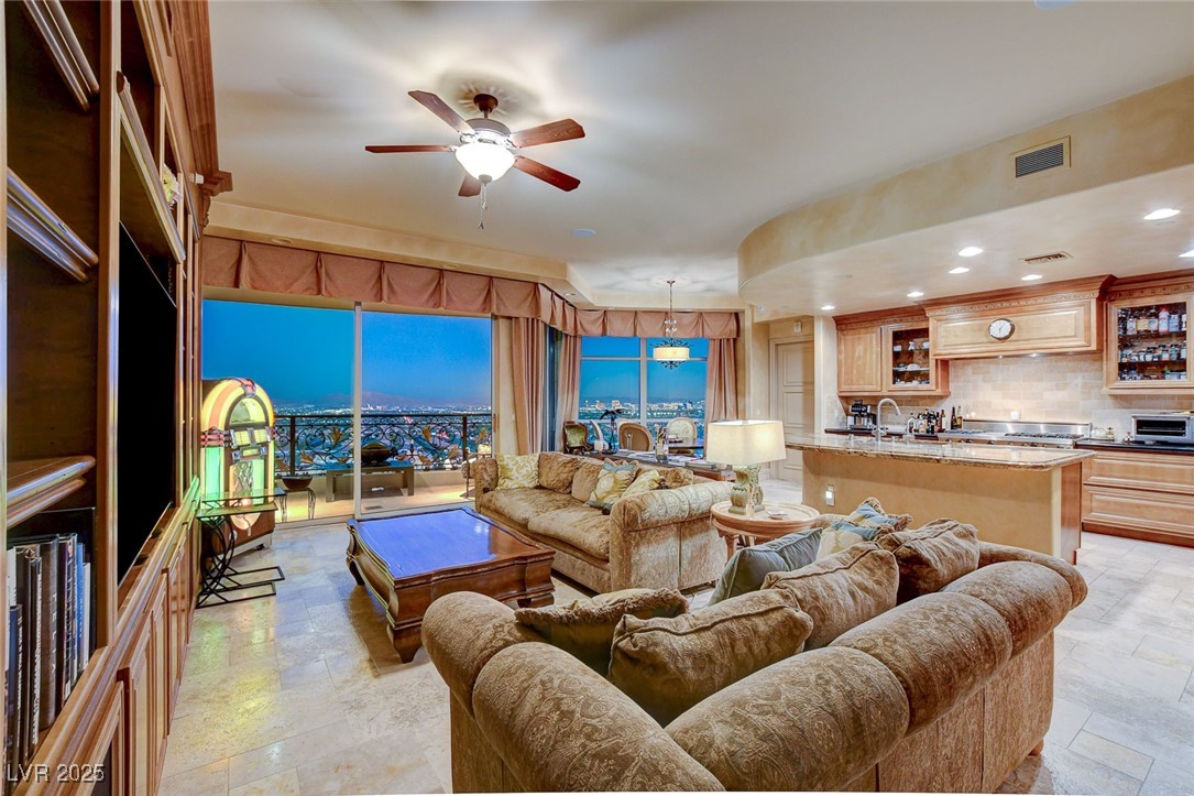 9101 Alta Drive 1406