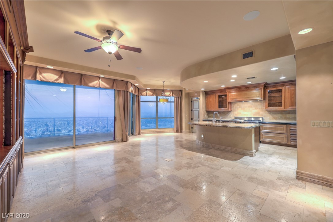 9101 Alta Drive 1406