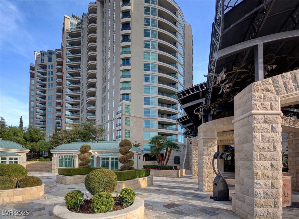 9101 Alta Drive 1406