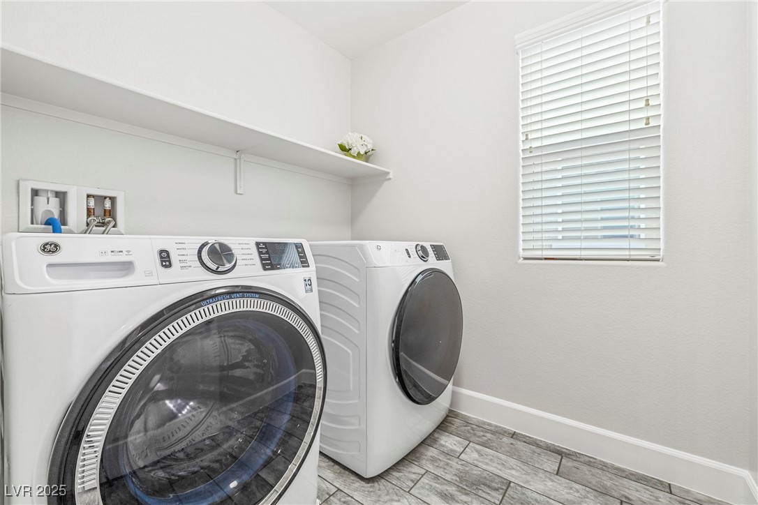 10841 Hunters Green Avenue