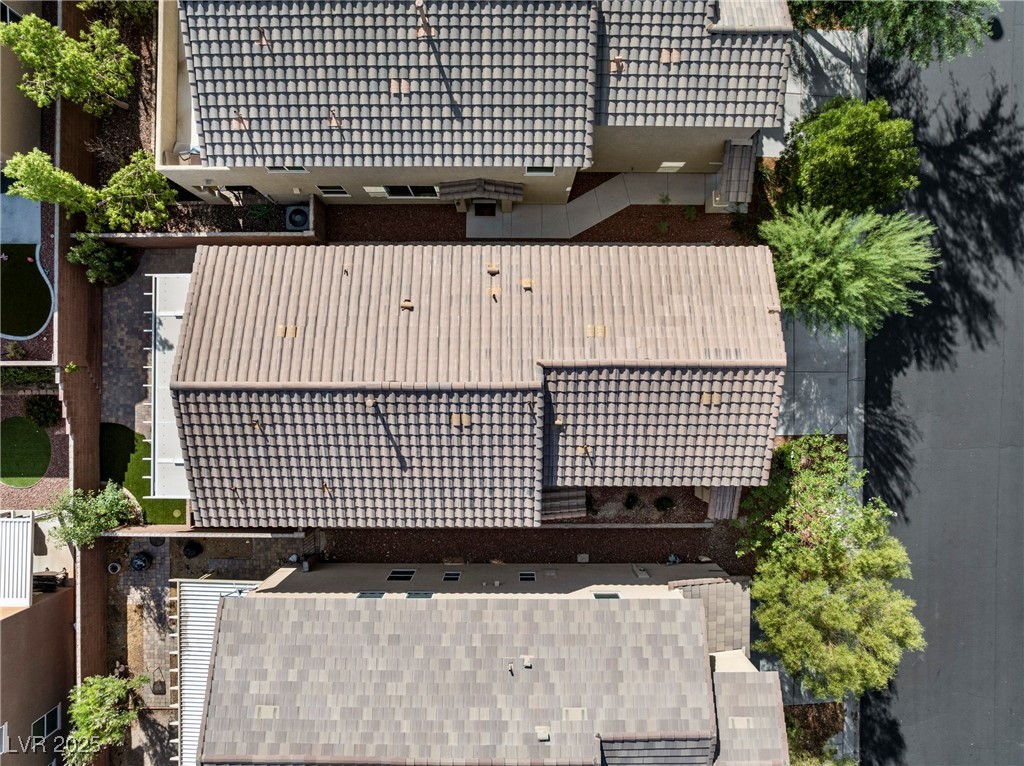 10841 Hunters Green Avenue