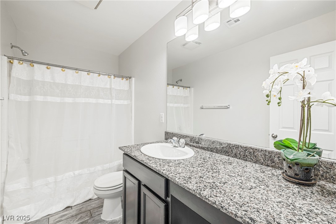 10841 Hunters Green Avenue